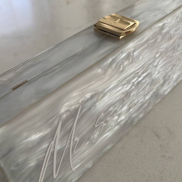 NEW “Mrs” Custom Acrylic Clutch - Picture 4 of 7